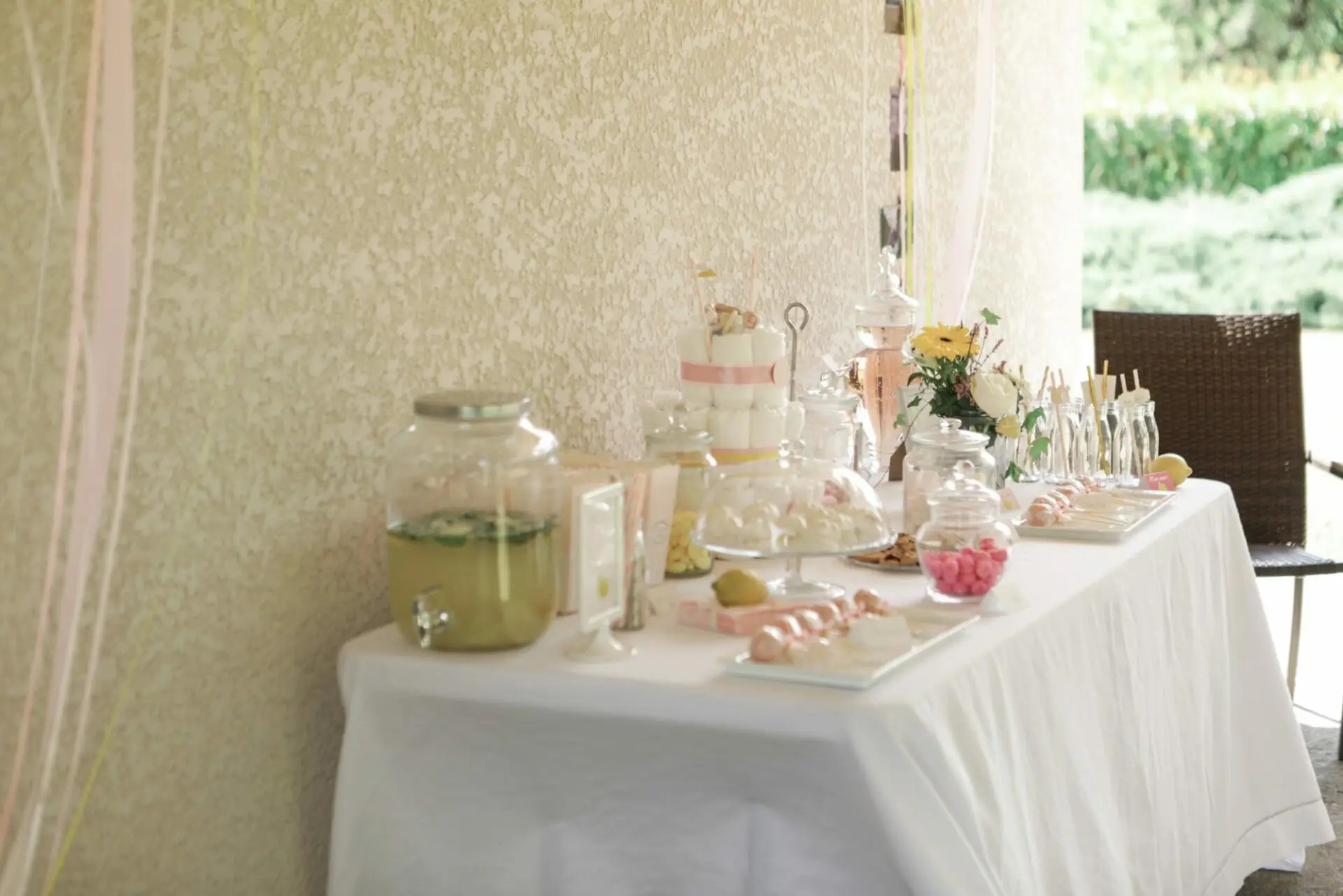 Baby-shower fille rose et citron