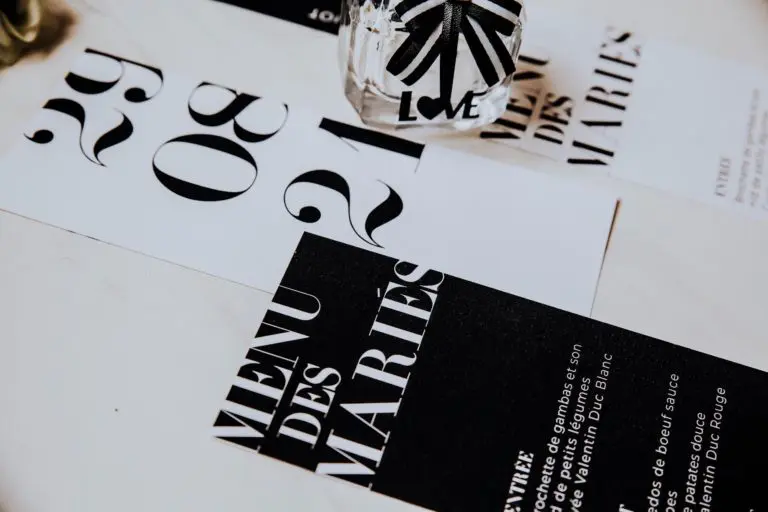 Menu individuel black and white noir et blanc moderne lettering innovant graphique