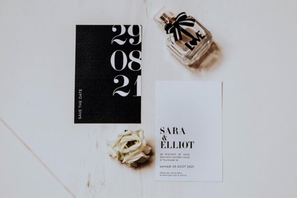 Save the date black and white noir et blanc moderne lettering innovant graphique