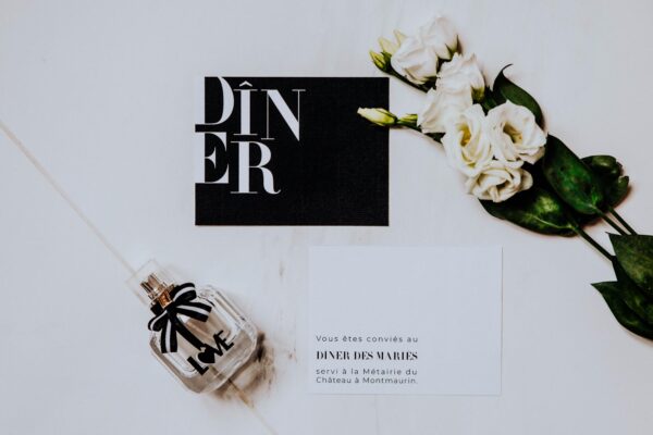 Dîner black and white noir et blanc moderne lettering innovant graphique