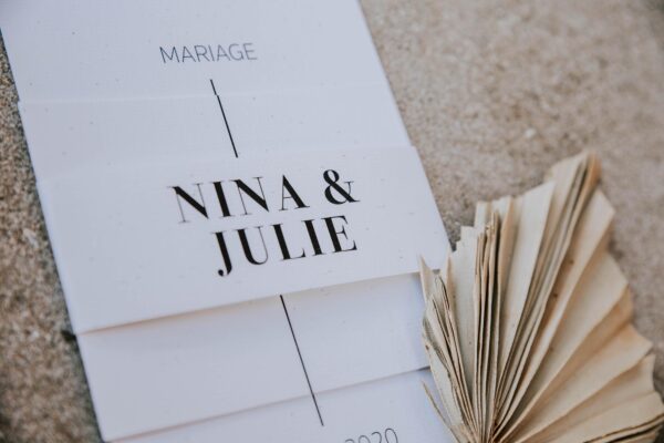 Faire-part mariage épuré blanc noir ligne graphique