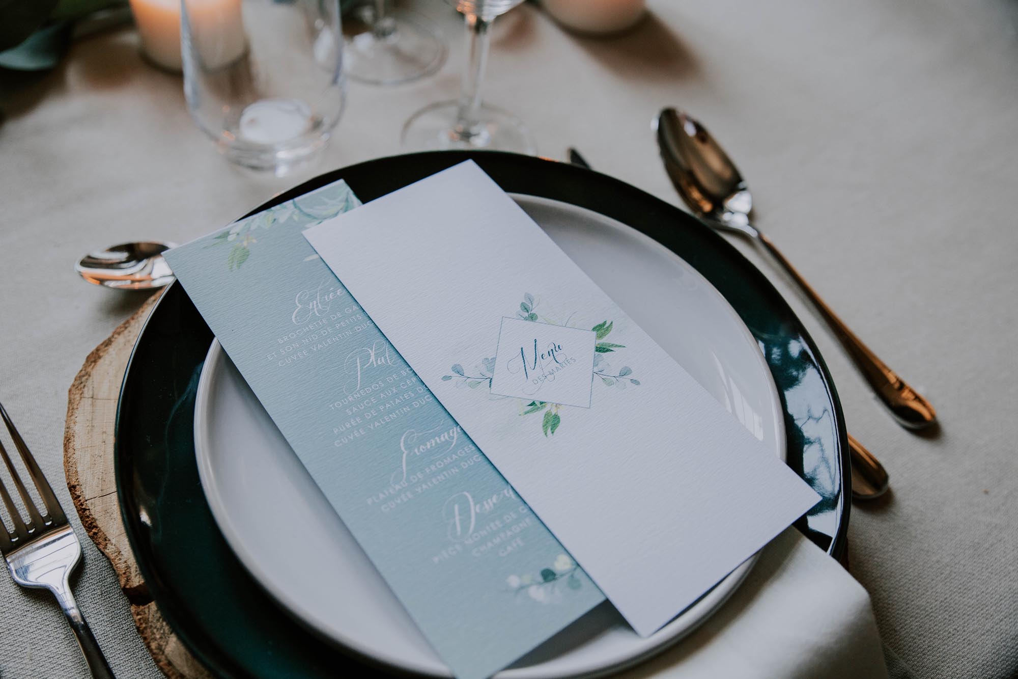 Menu individuelle table mariage végétal feuille eucalyptus