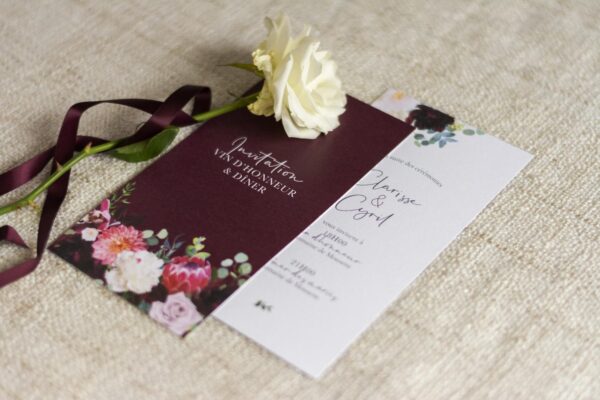 Faire-part mariage burgundy fleurs bordeaux eucalyptus