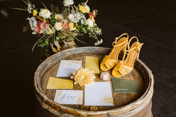 Faire-part mariage bohème naturel jaune moutarde vert