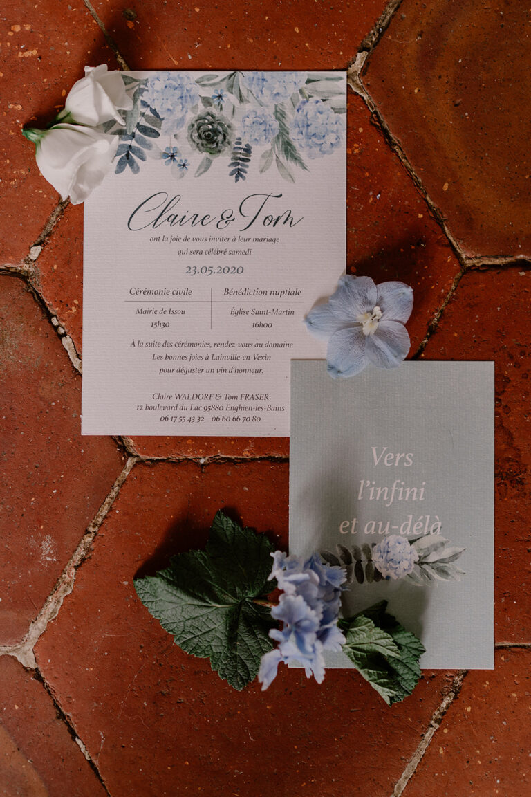 Faire-part fleurs bleues jardin printanier mariage fleuri bleu