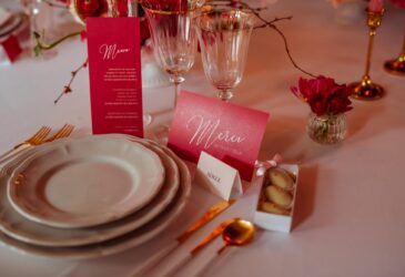 Papeterie mariage rose rouge faire-part