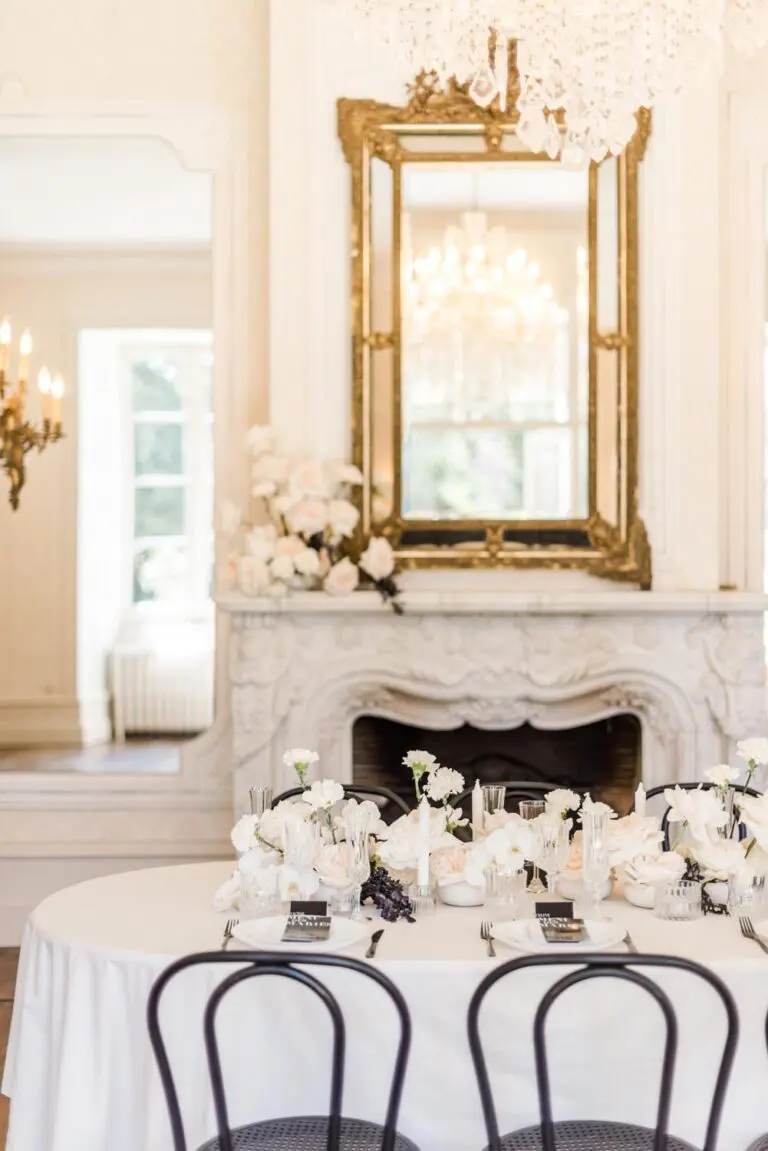 Mariage décoration table black and white blanc noir moderne graphique minimalist élégant