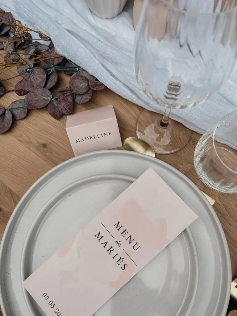 Mariage décoration table papeterie blush rose pastel aquarelle beige rosé