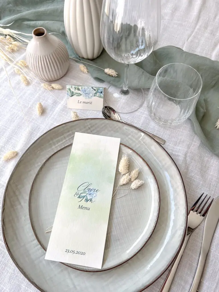Faire-part mariage fleurs bleues hortensias bleu vert aquarelle