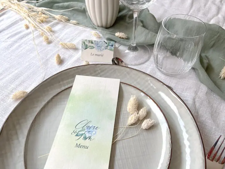 Faire-part mariage fleurs bleues hortensias bleu vert aquarelle