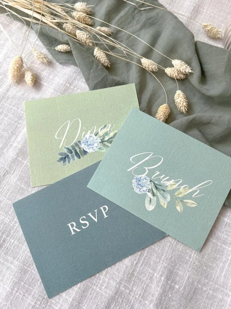 Faire-part mariage fleurs bleues hortensias bleu vert aquarelle