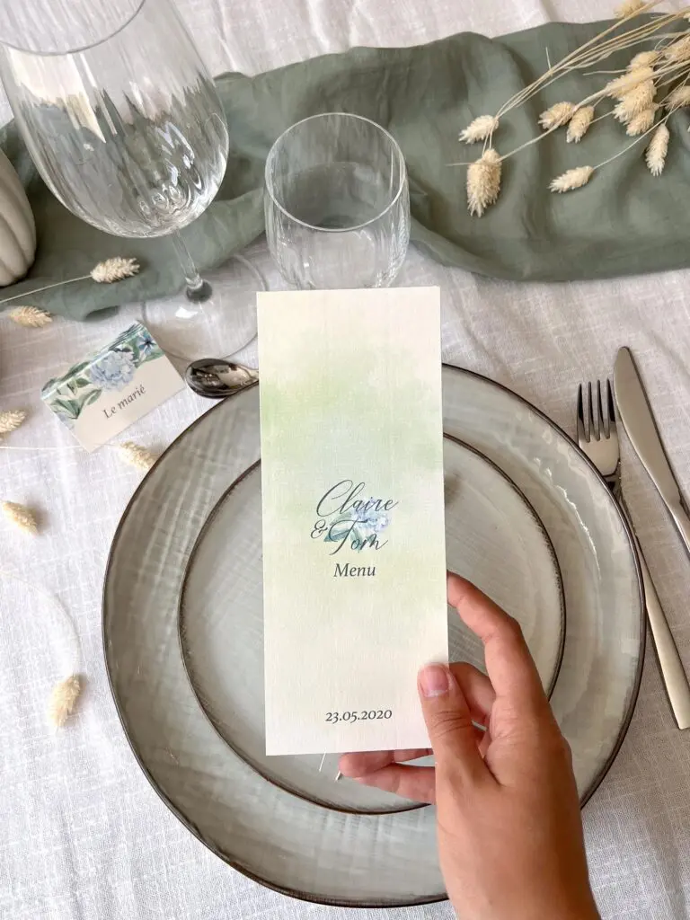 Faire-part mariage fleurs bleues hortensias bleu vert aquarelle