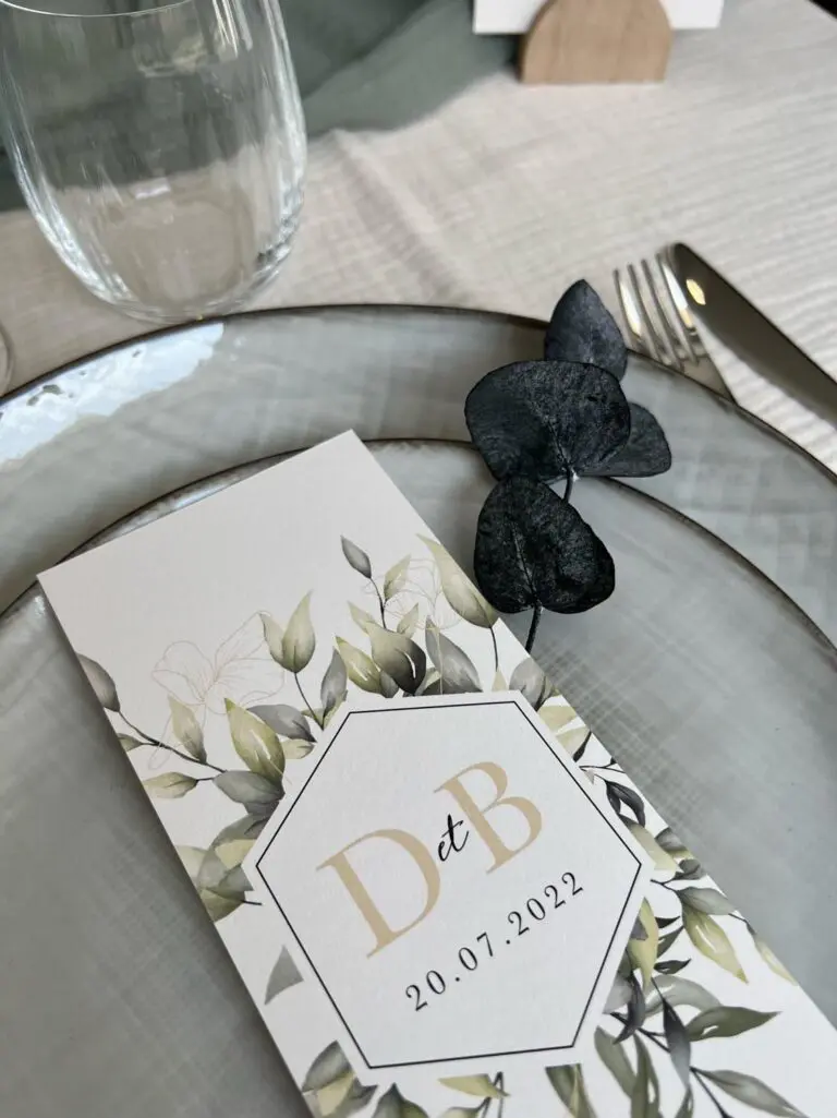 Faire-part mariage végétal eucalyptus vert feuillage papeterie