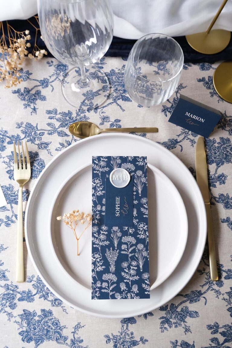 Faire-part, mariage, navy gold, floral, blanc, bleu, minimaliste, élégant
